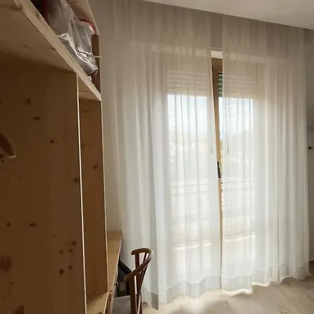 Valentino ラヴァーニャ