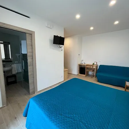 Valentino Hotel