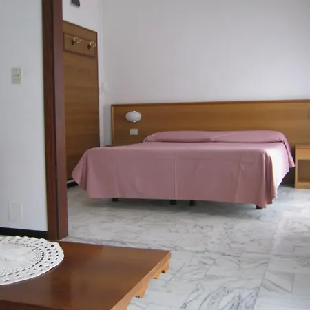 Valentino Hotel