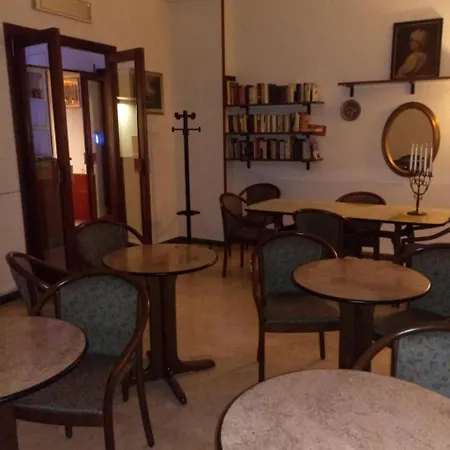 Valentino Hotel 3*