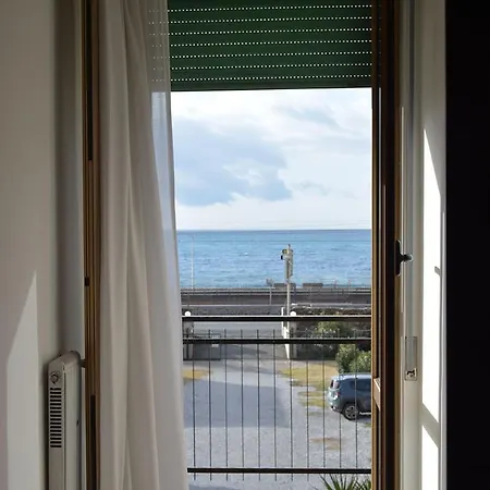 Valentino Hotel 3*