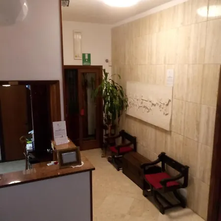 Ξενοδοχείο Valentino 3*